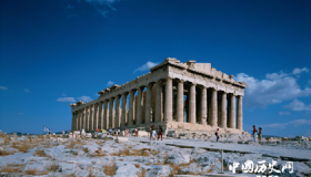 希腊雅典卫城的古城堡中心的帕特农神庙