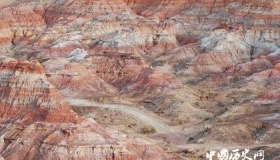 吐鲁番的火焰山和《西游记》里的“火焰山”是一回事儿吗