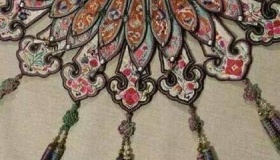 云肩：满载着人们的期许与美好祝愿