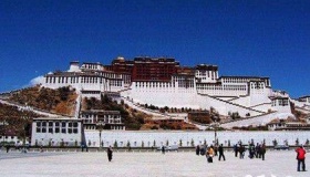 拉萨的布达拉宫是怎么来的你知道吗