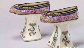 清代花盆底鞋：你们走路凭感觉，我们走路拼的是技术！