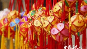 靖西旧州绣球：日本国立民族博物馆的收藏里就有它