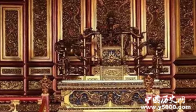 故宫中的龙椅坐起舒服吗，溥仪说可没那么好坐！