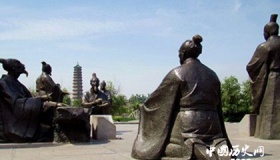 曹丕在《典论·论文》中对建安七子评价的内容