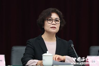 中国现代十大女作家_中国著名女作家有哪些_中国女作家排名_中国历史网