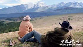 你以为西部牛仔是很酷的职业吗？不，他们是苦！