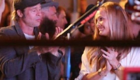 布拉德皮特新恋情曝光：50岁的圈外女友