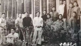 “知识分子”是什么意思，知识分子的特点到底是睿智还是迂腐？