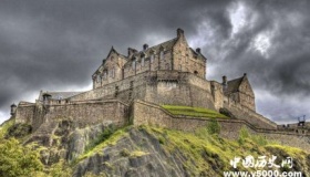 西方的城堡为什么都要建在山上