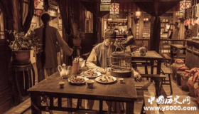 古人吃饭从不问多少钱，吃完后放下银子就走，店小二为何也不数