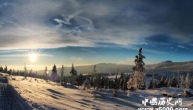 余光中经典语录摘抄：九州一色还是李白的霜