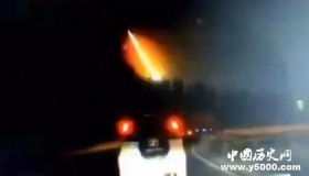 凌晨时分，吉林松原上空疑似陨石坠落，目前正在调查