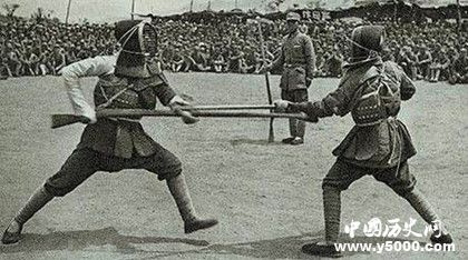为什么日本军人拼刺刀是要卸掉子弹_日本军人拼刺刀是为什么要卸掉子弹_中国历史网