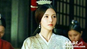 最幸运丫鬟，女主病逝后被扶正，最后成开国皇帝的皇后