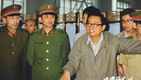 卫星专家魏钟铨的生平事迹