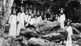 清朝灭亡后，那些宫里的太监和宫女都去哪了