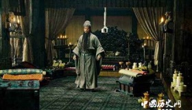 “挂印封金”的故事介绍