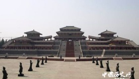 光武帝定都洛阳的分析