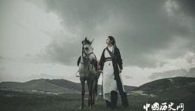 金庸《白马啸西风》人物介绍