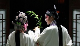 《牡丹亭》的悲剧属性