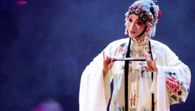 《牡丹亭》的典故