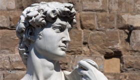 米开朗基罗代表作《大卫》