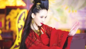 任盈盈父亲简介