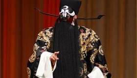 包拯公断铡美案的经过