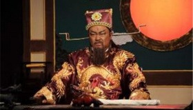 包拯智判闻香案的故事