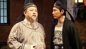 狄仁杰智断黄狗鸣冤案的故事