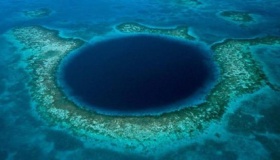 马里亚纳海沟恐怖在哪里