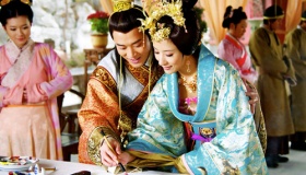 明朝万贵妃毒害皇嗣为何还能独得朱见深宠爱