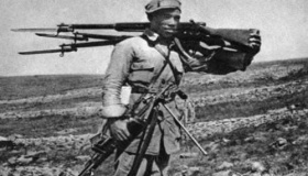 打仗的时候为何不能捡敌人的枪