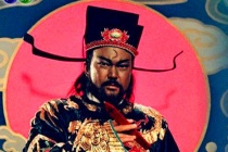 包拯为什么可以穿龙袍