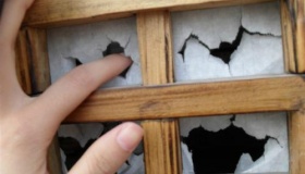 古代的窗户纸是怎么防止别人偷窥的