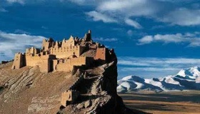 楼兰古城消失的原因是什么