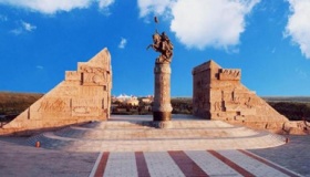 成吉思汗真陵：几百年寻找无果而终