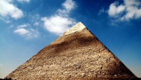 胡夫大金字塔的修建过程