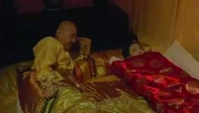 古代妃子侍寝的过程：太监要将妃子衣服脱光