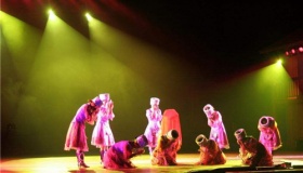 利川小曲是哪个民族的民间文化