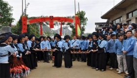 独具特色的布依族曲艺“削肖贯”