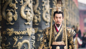 皇帝的龙袍不只有黄色的