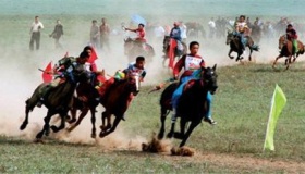 蒙古族的赛马是什么样的