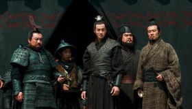 刘备为什么不肯救吕布的性命