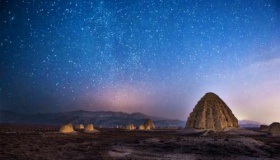 千年不长树不落鸟的帝王陵园在哪