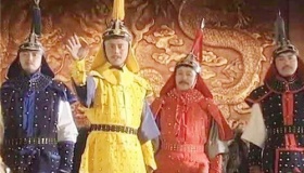 岳钟琪：清朝将领岳飞之后 买官重振先祖雄风