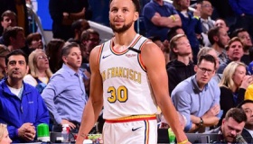 库里复出23分 库里职业生涯成绩