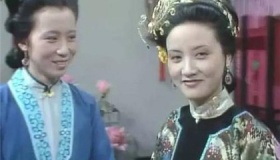 红楼梦中李纨和王熙凤谁更贪财