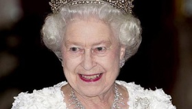 英国女王多少岁了