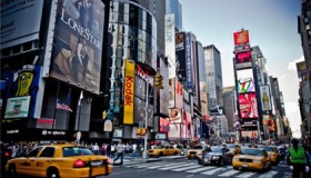 美国历年人口数量变化